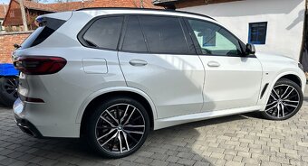 Predám BMW X5 M50d - 5