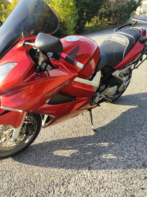 Honda VFR 800 - 5