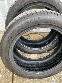 Letné PIRELLI 4ks pneu 255/45 R19 - 5