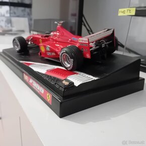 FERRARI F1  F399 E.IRVINE 1:18 (hw) - 5