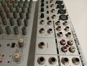 Behringer MX802A Eurorack kompaktný mixér - 5