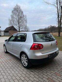 Volkswagen Golf V 2.0 TDI = 103kW BKD, Bez DPF = - 5