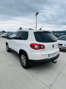 Volkswagen Tiguan 2.0 TDI 4x4 - 5