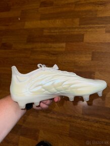 Predám kopačky Adidas Copa Pure.1 čisto biele - 5