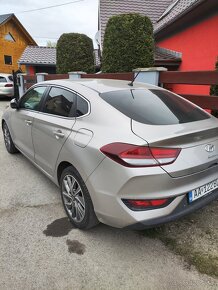 Hyundai i30 fastback 1.4 T-GDI - 5