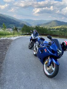 Suzuki gsxr 1000K4 - 5