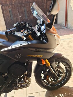 Yamaha FZ8 - 5