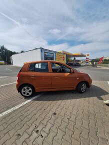 KIA PICANTO - 5