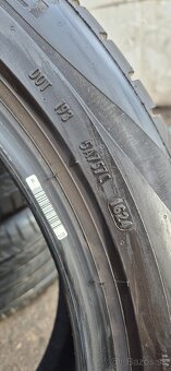 Pirelli scorpion 255/45 R19 - 5