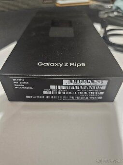 Samsung Z flip5 - 5