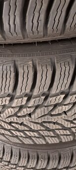 Predám 4ks pekné zimné 225/45r18-95V Nokian - 5