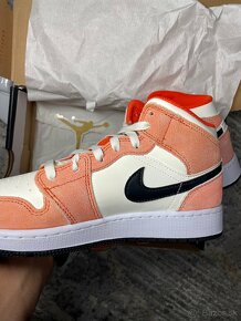 Jordan 1 Mid Orange Suede 38 - 5