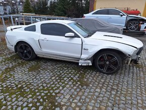 Ford Mustang 5.0 GT/CS CALIFORNIA SPECJAL 2013 - 5