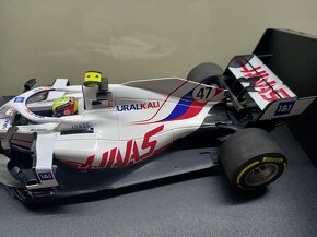 F1 URALKALI HAAS VF-21 GP BAHRAIN 2021 MICK SCHUMACHER 1:18 - 5