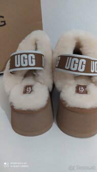 Dámske šľapky Ugg Funkette - 5