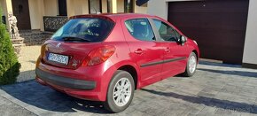 Predám Peugeot 207 1.4 benzín - 5