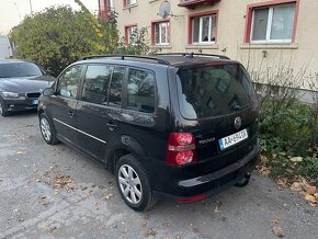 VW Touran 2.0TDI 103kw TOP STAV - 5