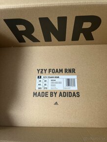 Yeezy foam runner carbon - 5