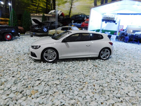 model auta VW Scirocco R biela farba Otto mobile 1:18 - 5