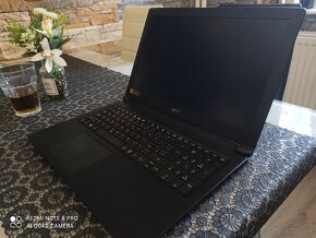 Predám plne funkčný notebuk Acer Aspire M3 i3 - 5