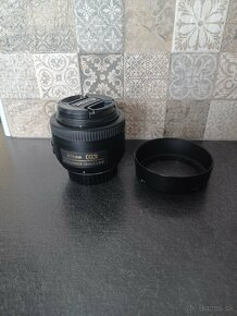 Nikon D5600 18-55 VR Kit + NIKKOR 35mm +NIKKOR 85mm - 5