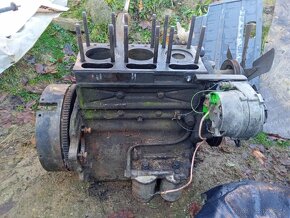 predam motor a výfuk zetor 3011 vrtanie 95 - 5