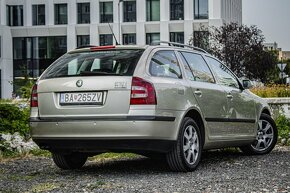 Škoda Octavia Combi 2.0 TDI Elegance DSG - 5