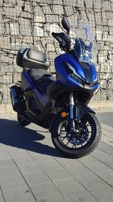 7/2024. Honda ADV 350 Smart Top Box, 1500 km. - 5