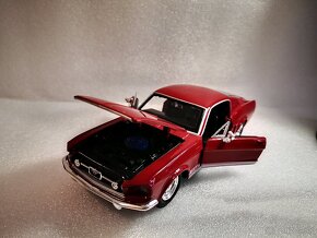 Predám Ford Mustang 1967, 1:24, Maisto - 5