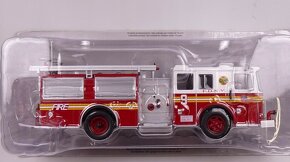 Seagrave NYFD Fire Truck 1:43 - 5