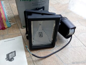 predam halogenovy reflektor s fotobunkou max 500W - 5