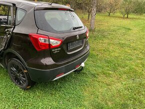 Rozpredám Suzuki sx4 S-cross 1,6DDiS Allgrip 4x4 rok 2015 - 5