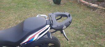 Predám na BMW G310R nosič kufra zn : GIVI - 5