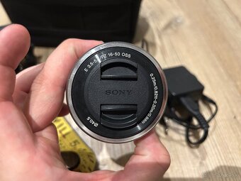 🚀Sony A6000 + príslušenstvo - 5