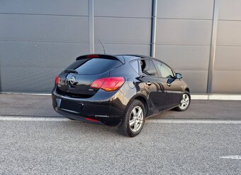 Opel Astra 1.7 CDTI - 5