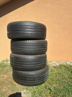 Sada letných pneu 245/45 R19 - 5