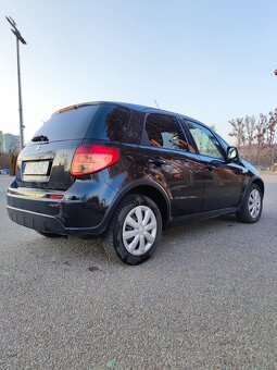 Suzuki SX4 - 5