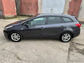 KIA Ceed sw - 5