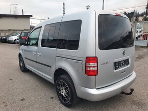 VOLKSWAGEN CADDY 2.0 CRTDI 81KW 4X4 MT6 COMFORTLINE - 5