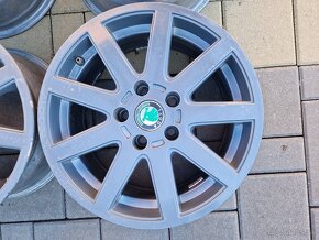 Skoda 5x112 R16-Mam pneu... - 5