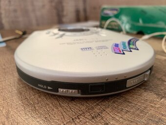 Predám MP3 Discman Samsung s balením a “diaľkovým” ovl. - 5