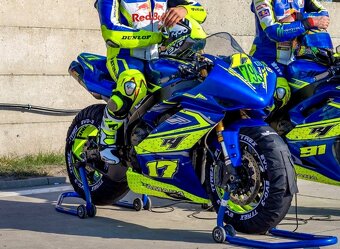 Yamaha YZF - R1 RN19 okruhovka  203ps - 5