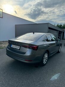 Škoda octavia 4 Sedan 2.0 TDI 110kw DSG - 5