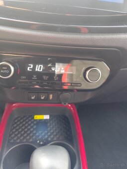 Toyota aygo X automat 8000km. - 5