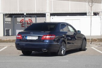 Mercedes-Benz E trieda Sedan 300 CDI BlueTEC HYBRID Classic - 5