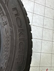 Predám zimné 225/60 R17 NOKIAN - 5