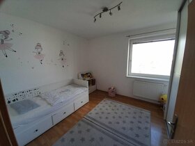 Na predaj priestranný 3 izbový byt v Bratislave - 5