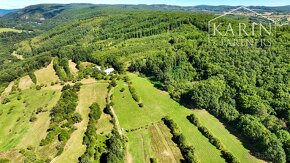 Rozľahlý pozemok s rozlohou 10 168 m2 vhodný na výstavbu RD - 5