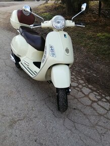 Piaggio Vespa GT 125 - 5