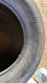 Michelin  245/65R17 - 5